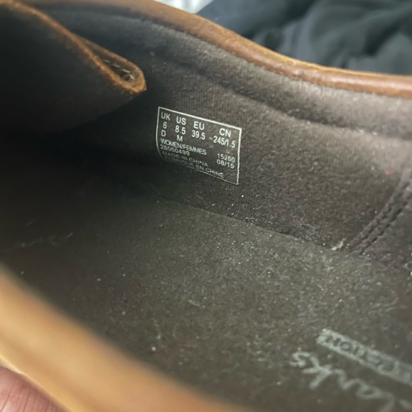 Clarks - Picture 3 of 3